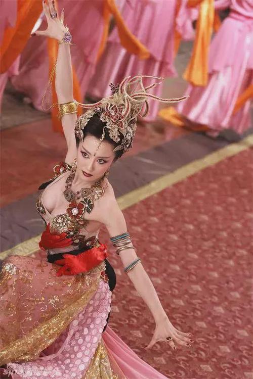 珍藏级妲己裸图,高清艺术**,让你领略古典美人的魅力