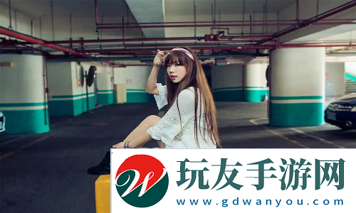 一面膜胸口一面吃下部位片段：探索全新护肤体验-能带来意想不到的效果!