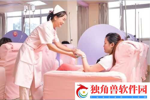护士