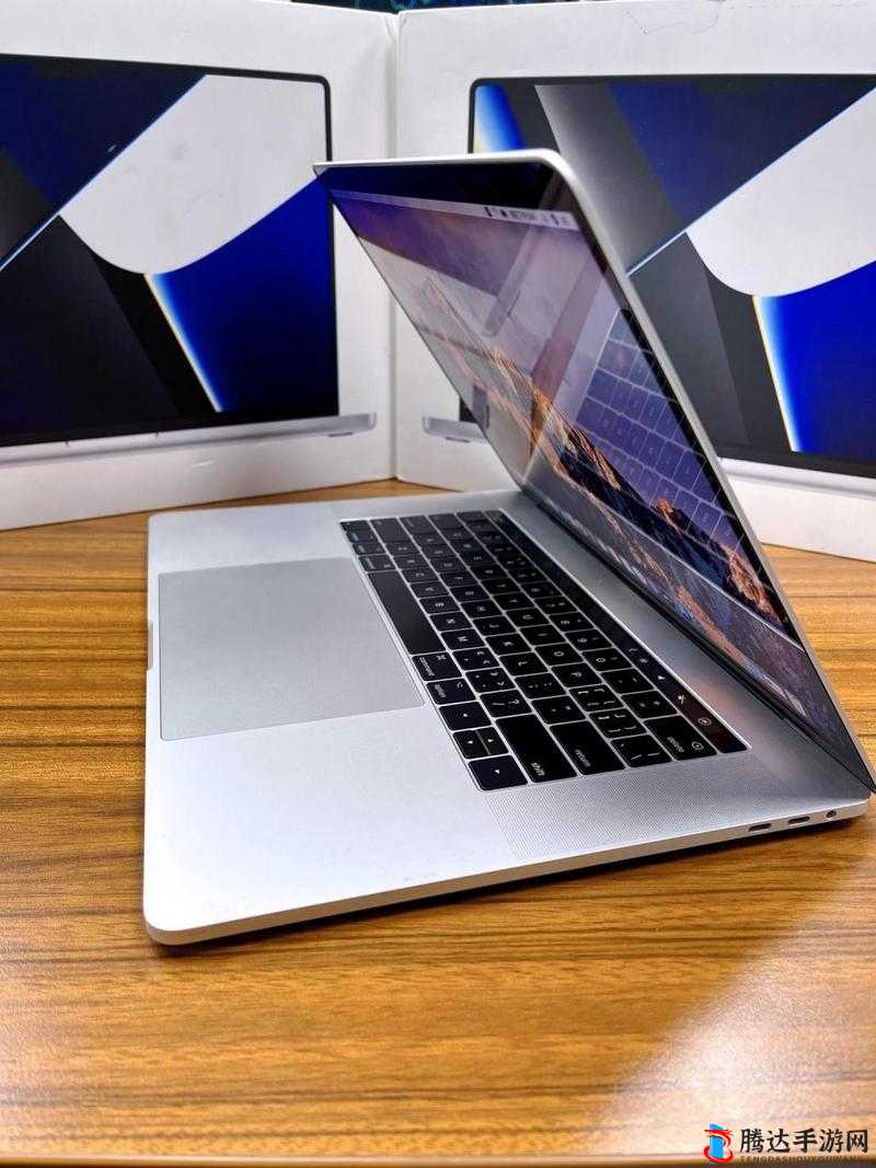 18 岁的选择:MacBook Pro 高清本,你值得拥有