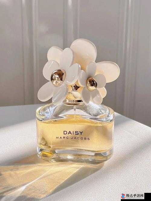 marc jacobs 小雏菊:清新花香,演绎少女的纯真与浪漫