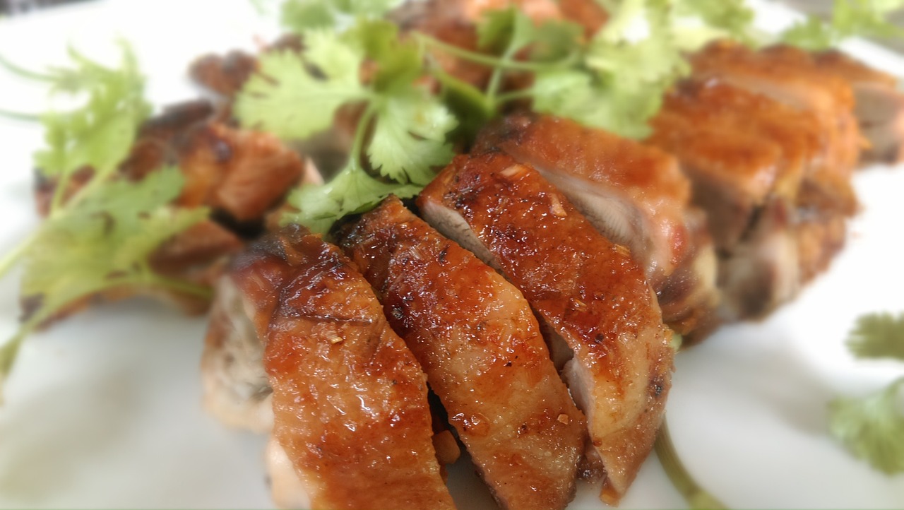 逆水寒烤鸭美食探秘，何处寻觅烤鸭佳肴