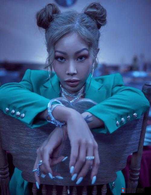 EB 韩国女 rapper 震撼来袭展现独特嘻哈魅力