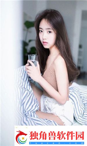 综合一和综合二图片区别在哪：探索这两种图片格式的特点和适用场景！
