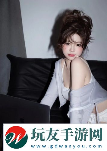 一边下奶一吃敷视频60分钟，效果惊人，网友：真是太神奇了！