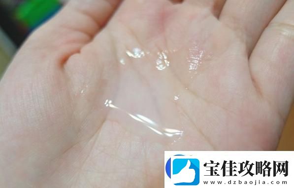 内容丰富美女13流出白色液体-友：如此惊悚的画面引发热议