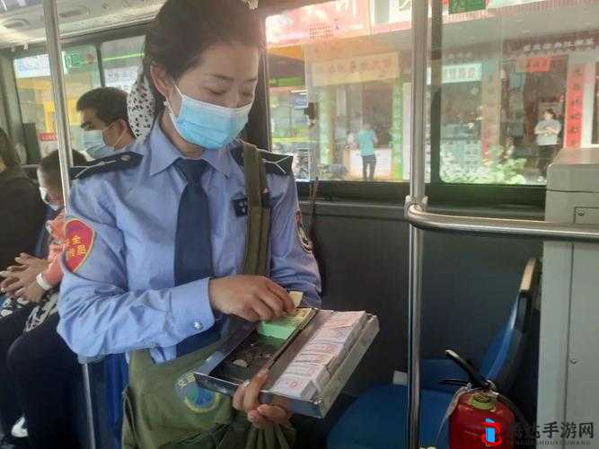 第一章:公交车售票员用 b 检票的正确操作方法详细说明