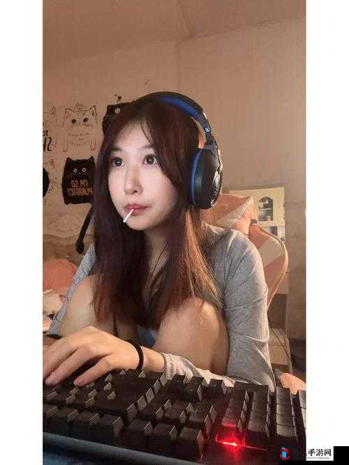 外国妹子玩 CSGO 的精彩游戏之旅