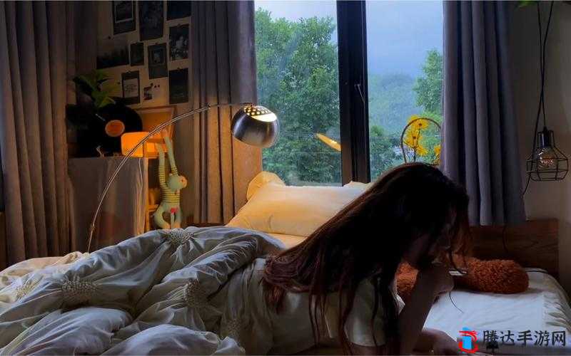 适合一个人在家看的温馨治愈视频素材