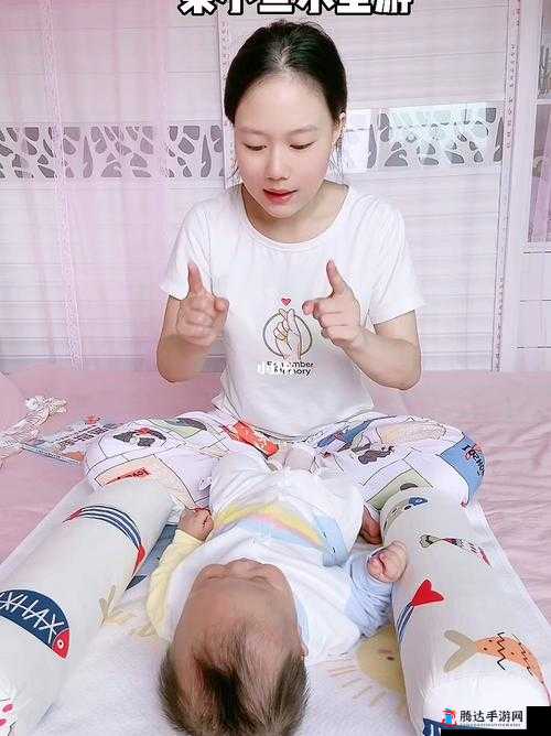 宝宝把腿抬起来靠墙上 H:一种私密的亲子互动方式