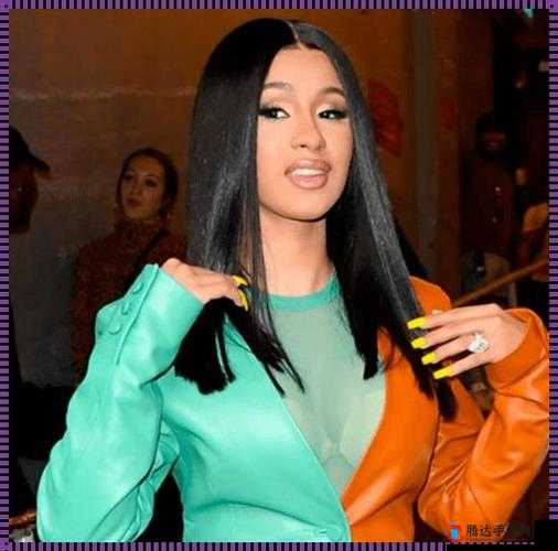 美国暴躁女 rapper 用音乐宣泄内心的愤怒与力量