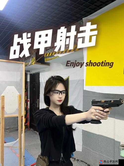 美女直闯两扇门,枪支直接入
