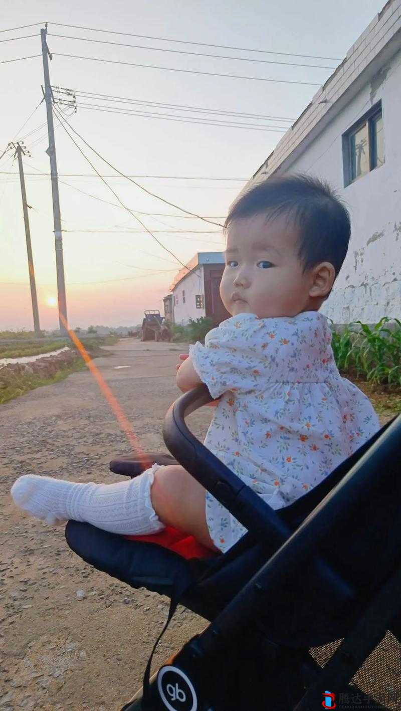 麻麻装睡：孩子你滑进去了