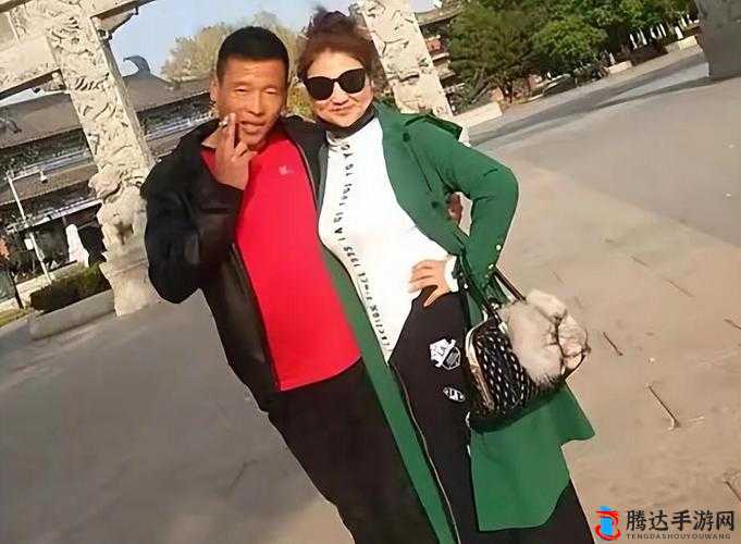 农村老妇与小伙的特殊情感