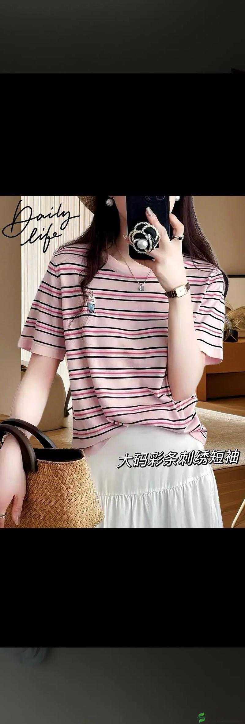 夏天短袖侧面，惊现女生小馒头